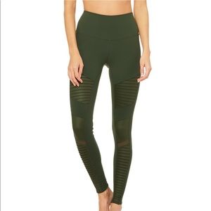Alo Yoga leggings